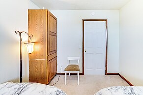 Watch the Sunrise at This Quaint Lake-view Cottage