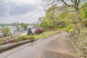 Watch the Sunrise at This Quaint Lake-view Cottage