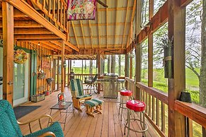 Wellington Cabin Escape w/ Wraparound Deck!
