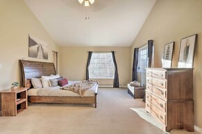 Spacious & Private Home w/ Lazy Mountain View