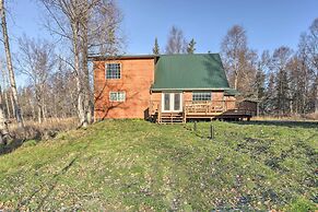 Spacious & Private Home w/ Lazy Mountain View