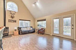 Spacious & Private Home w/ Lazy Mountain View