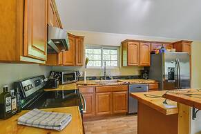 Spacious & Private Home w/ Lazy Mountain View