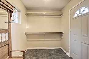 Spacious & Private Home w/ Lazy Mountain View