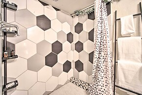 Cozy El Paso Studio w/ Patio ~ 5 Mi to Utep!