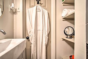 Cozy El Paso Studio w/ Patio ~ 5 Mi to Utep!