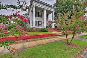 New Bern Home w/ Yard, Grill + Walkable Location
