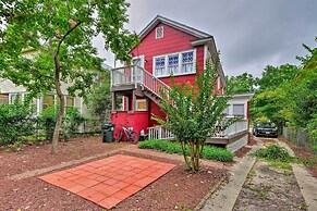 New Bern Home w/ Yard, Grill + Walkable Location