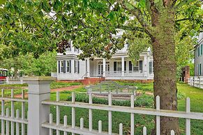 New Bern Home w/ Yard, Grill + Walkable Location