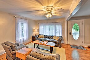 New Bern Home w/ Yard, Grill + Walkable Location