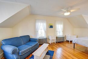 Charming Saco Apartment ~ 4 Mi to the Beach!