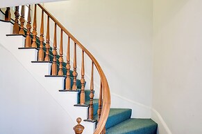 Charming Saco Apartment ~ 4 Mi to the Beach!