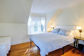 Charming Saco Apartment ~ 4 Mi to the Beach!