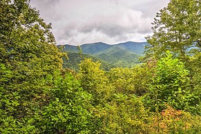 Spacious Franklin Getaway w/ Deck + Mtn Views