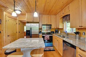 Franklin Cabin w/ Game Room, Mountain-view Deck