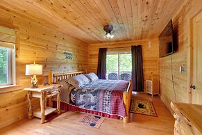 Franklin Cabin w/ Game Room, Mountain-view Deck
