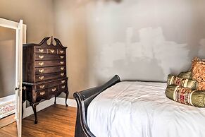 Stylish Vicksburg Apt w/ Porch - 2 Mi to Casino!