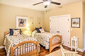 Center Hill Lake Rental: Steps to Hurricane Marina