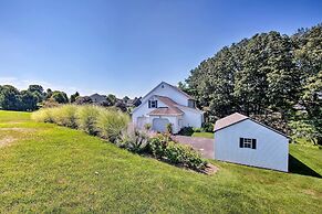 Charming Apartment w/ Yard & Beautiful Gardens!