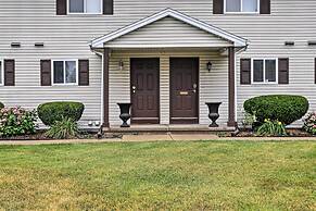 Welcoming Ohio Getaway < 9 Mi to Dtwn Toldeo!