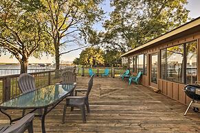 Private Beach & Dock: Home on Eagle Mountain Lake