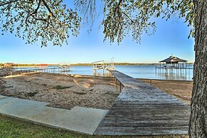Private Beach & Dock: Home on Eagle Mountain Lake