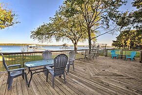 Private Beach & Dock: Home on Eagle Mountain Lake