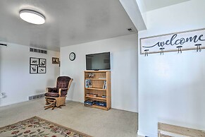 Pet-friendly Aurora House w/ Mountain Views!