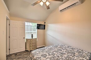 Stylish Woodville Cabin: Fishing Dock Access!