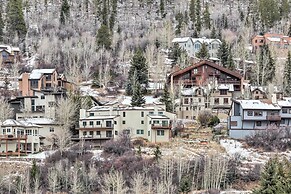 Spacious Mountain Home Near BC + Vail Skiing!