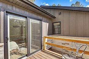 Private Black Hills Home w/ Corral: Horses Welcome