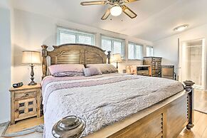 Bright Ann Arbor Home w/ Yard, 3 Mi to U of M