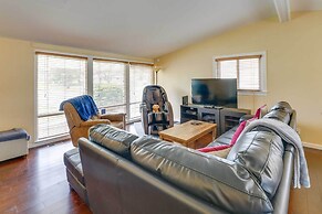 Bright Ann Arbor Home w/ Yard, 3 Mi to U of M