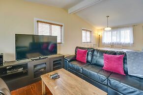 Bright Ann Arbor Home w/ Yard, 3 Mi to U of M