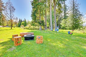 Fire Pit + Patio: Peaceful Port Angeles Escape!