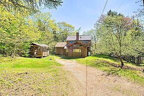 Boothbay Harbor Cabin w/ Spacious Deck & Yard!