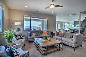 Utah Home w/ Pool & Hot Tub Access, Mtn Views!
