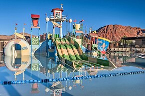 Utah Home w/ Pool & Hot Tub Access, Mtn Views!