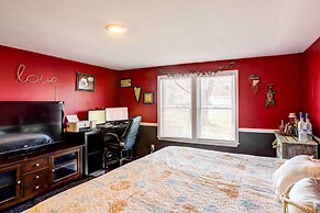 Port Clinton House w/ Boat Dock on Portage River!