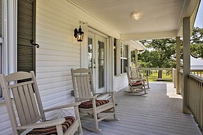 'the Palm' Bay St. Louis Home - Walk to Beach!