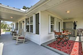 'the Palm' Bay St. Louis Home - Walk to Beach!