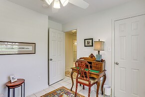 'the Palm' Bay St. Louis Home - Walk to Beach!