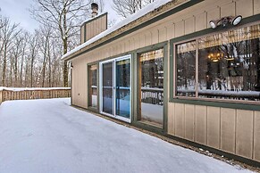 Cozy Lake Ariel Home w/ Community Amenities!