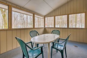 Cozy Lake Ariel Home w/ Community Amenities!