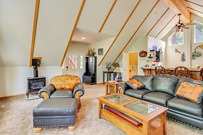 Pet-friendly California Cabin w/ Beach Access