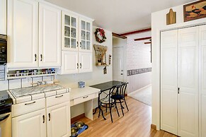 Pet-friendly California Cabin w/ Beach Access