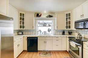 Pet-friendly California Cabin w/ Beach Access