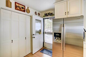 Pet-friendly California Cabin w/ Beach Access