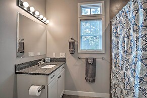 1/2 Mi to White Pine Trail: Lakefront Home w/ Dock