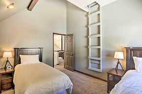 Spacious Fairplay Cabin w/ Views ~ 21 Mi to Breck!